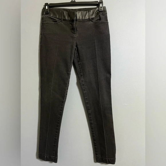 The limited Denim fit and flare 678
size 4 - Picture 1 of 11